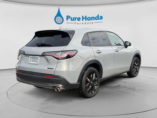 Urban Gray Pearl 2024 Honda HR-V Sport