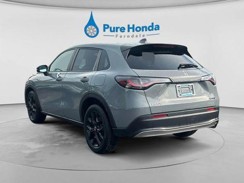 Urban Gray Pearl 2024 Honda HR-V Sport