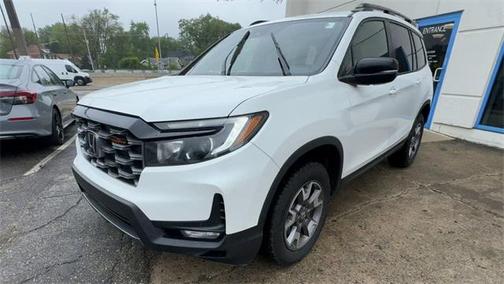 2022 Honda Passport AWD TrailSport