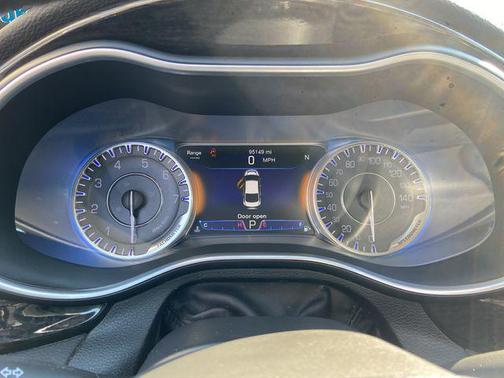 Black Clearcoat 2016 Chrysler 200 C