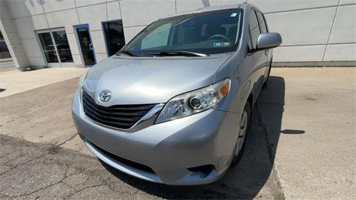 2014 Toyota Sienna LE