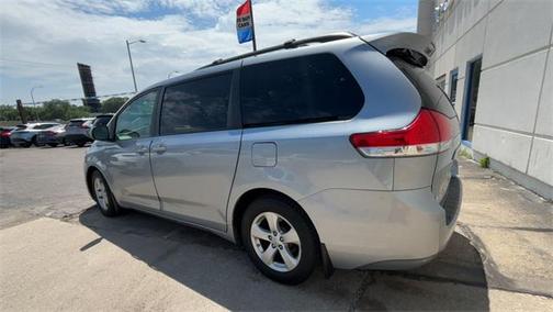 2014 Toyota Sienna LE