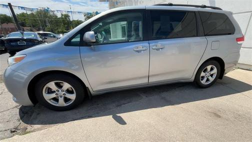 2014 Toyota Sienna LE
