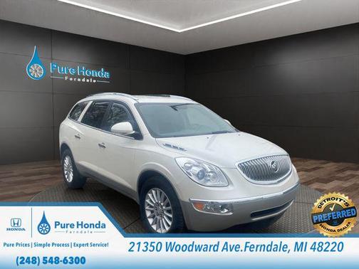 White Diamond Tricoat 2011 Buick Enclave 1XL