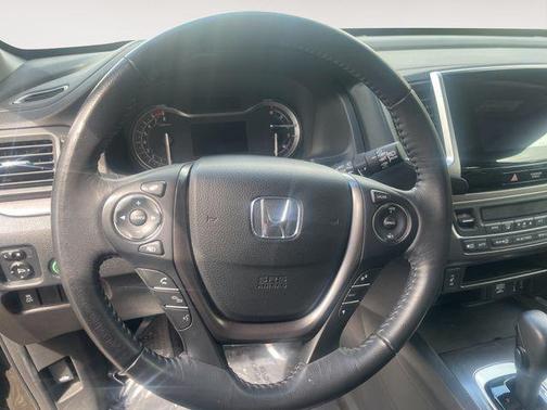Crystal Black Pearl 2017 Honda Pilot EX-L