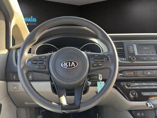 2018 Kia Sedona L