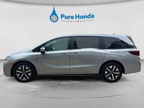 Solar Silver Metallic 2025 Honda Odyssey EX-L
