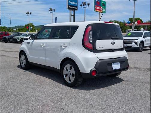 Clear White 2016 Kia Soul Base