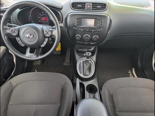Clear White 2016 Kia Soul Base