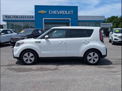 Clear White 2016 Kia Soul Base