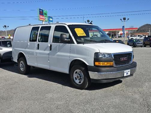 2022 GMC Savana 2500 Work Van