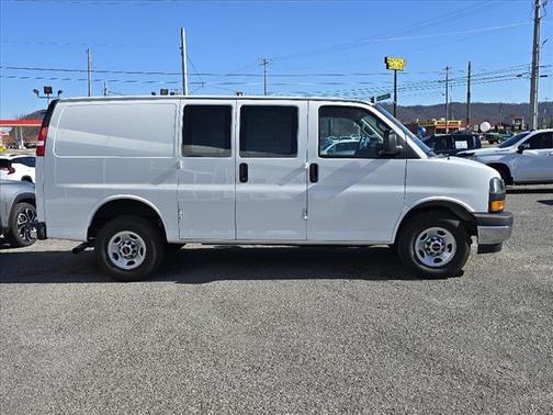 2022 GMC Savana 2500 Work Van