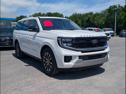 Oxford White 2025 Ford Expedition Platinum