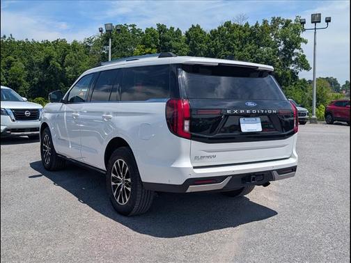 Oxford White 2025 Ford Expedition Platinum