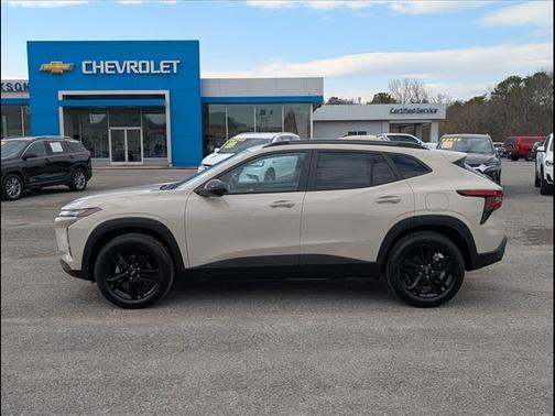White Sand 2026 Chevrolet Trax ACTIV
