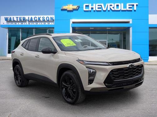 White Sand 2026 Chevrolet Trax ACTIV