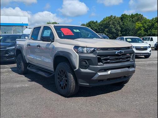 White Sand 2026 Chevrolet Colorado Trail Boss