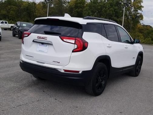 2023 GMC Terrain AT4