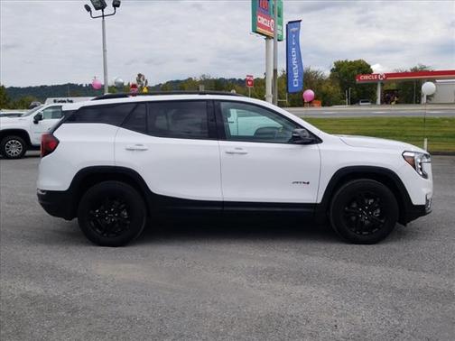 2023 GMC Terrain AT4