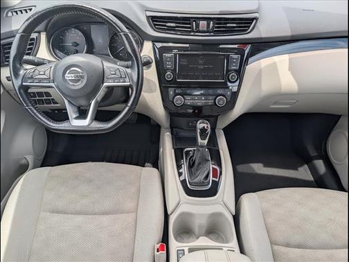 White 2022 Nissan Rogue Sport SV
