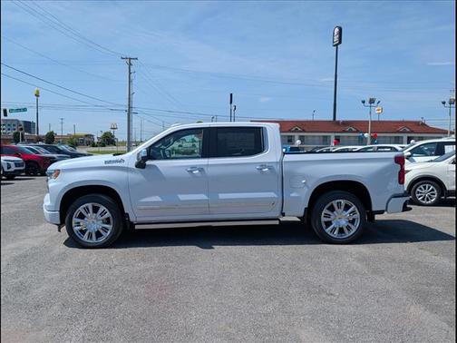 Polar White 2026 Chevrolet Silverado 1500 High Country