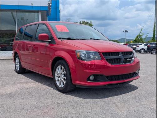 Redline 2 Pearlcoat 2013 Dodge Grand Caravan R/T