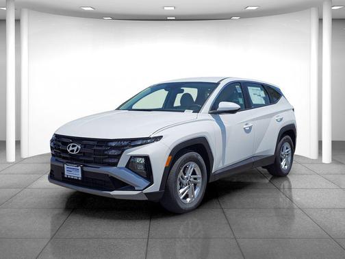 Serenity White Pearl 2026 Hyundai TUCSON SE