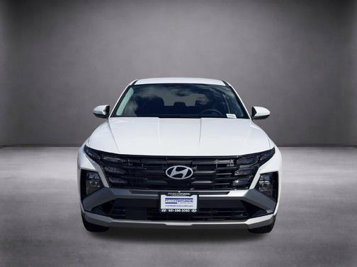 Serenity White Pearl 2026 Hyundai TUCSON SE