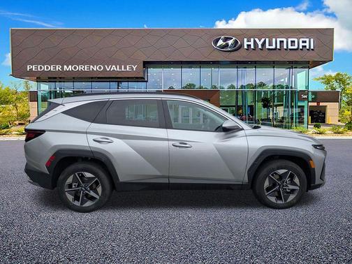 Shimmering Silver 2025 Hyundai TUCSON SEL