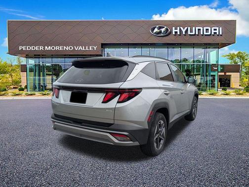 Shimmering Silver 2025 Hyundai TUCSON SEL