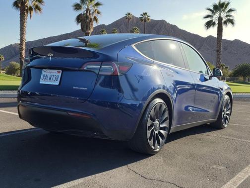 Deep Blue Metallic 2022 Tesla Model Y Performance Dual Motor All-Wheel Drive