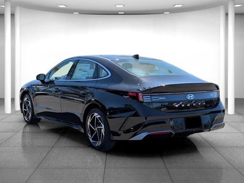 Abyss Black 2026 Hyundai SONATA SEL