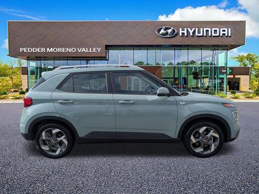 2025 Hyundai VENUE Limited