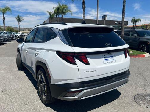 Serenity White Pearl 2025 Hyundai TUCSON SEL