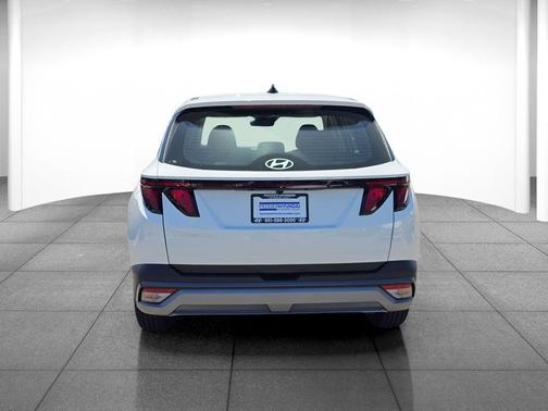 Serenity White Pearl 2026 Hyundai TUCSON SE