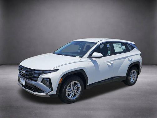 Serenity White Pearl 2026 Hyundai TUCSON SE