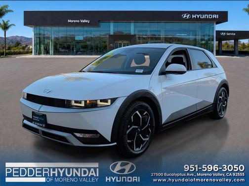 Atlas White 2024 Hyundai IONIQ 5 SE