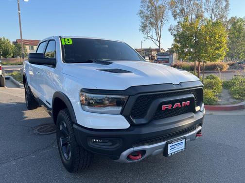 Bright White Clearcoat 2019 RAM 1500 Rebel