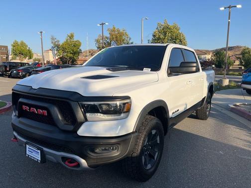Bright White Clearcoat 2019 RAM 1500 Rebel