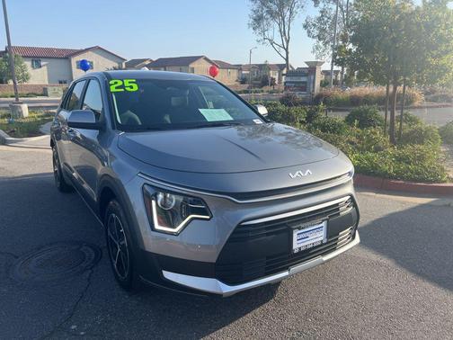Steel Gray 2025 Kia Niro LX