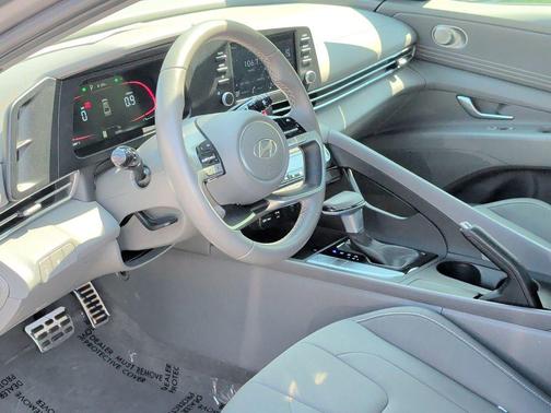 Fluid Metal 2025 Hyundai ELANTRA Sport