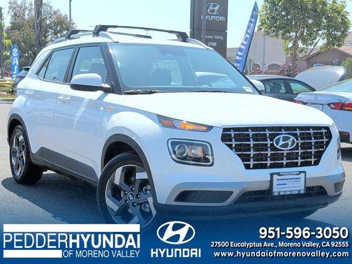 Lunar White 2026 Hyundai VENUE SEL