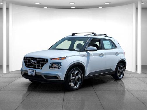 Lunar White 2026 Hyundai VENUE SEL