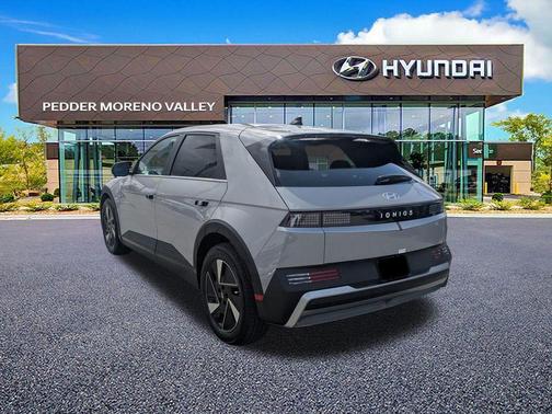 Cyber Gray 2026 Hyundai IONIQ 5 SE
