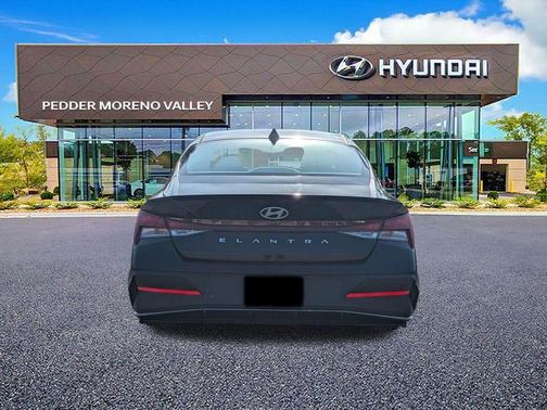 Abyss Black 2025 Hyundai ELANTRA Sport