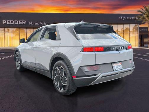 Cyber Gray 2024 Hyundai IONIQ 5 SEL