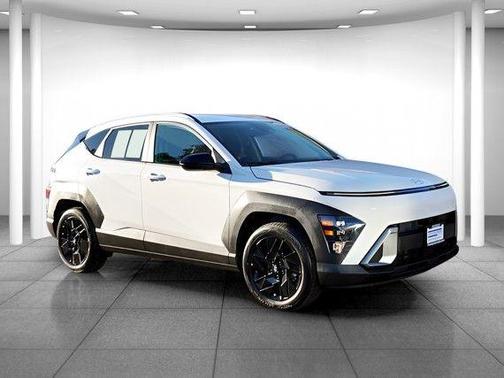 Atlas White 2026 Hyundai KONA SEL Sport