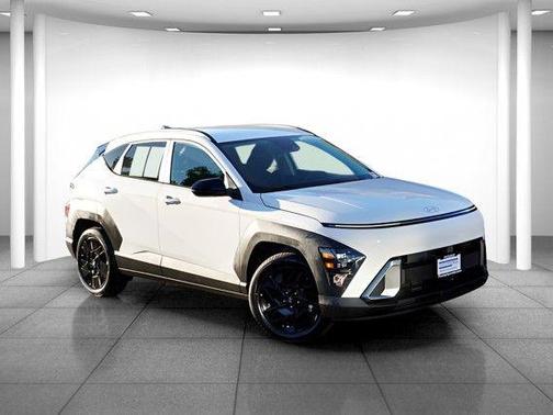 Atlas White 2026 Hyundai KONA SEL Sport