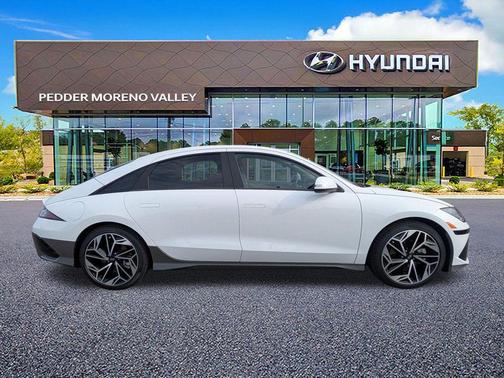 2024 Hyundai IONIQ 6 SEL
