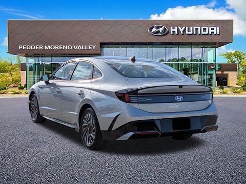 Aero Silver 2026 Hyundai SONATA Hybrid Limited